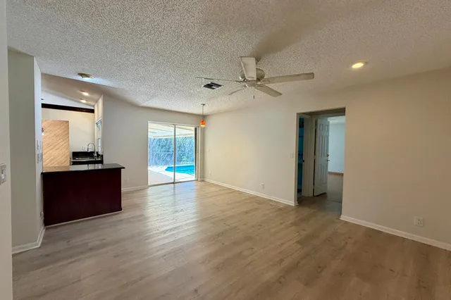Residence photo 13