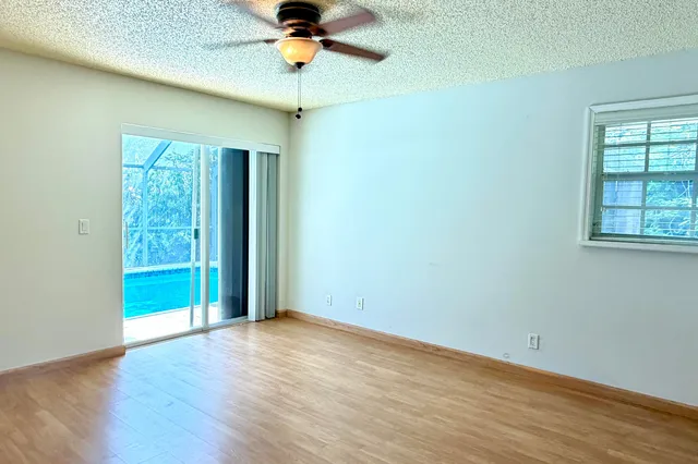 Residence photo 15