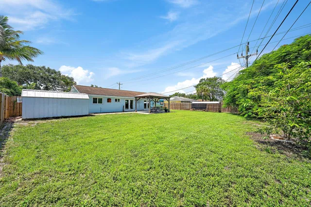  Residence photo 21