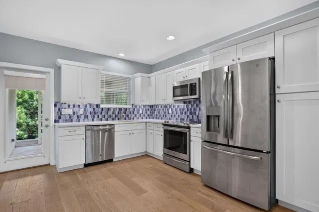 Residence photo 32