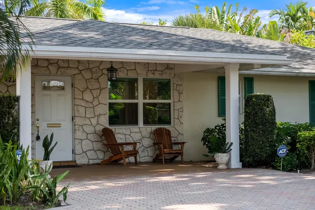 SoSo West Palm Beach Residence photo 2