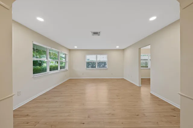 SoSo West Palm Beach Residence photo 5