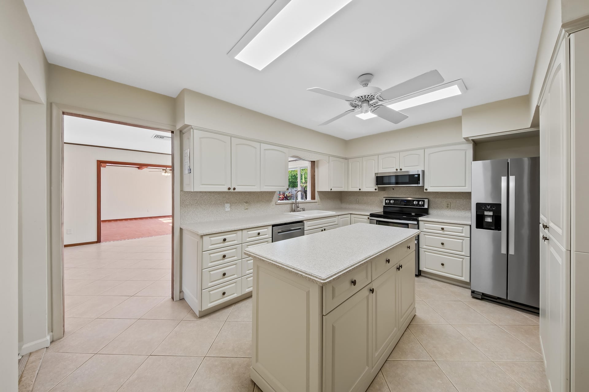 SoSo West Palm Beach Residence photo 14