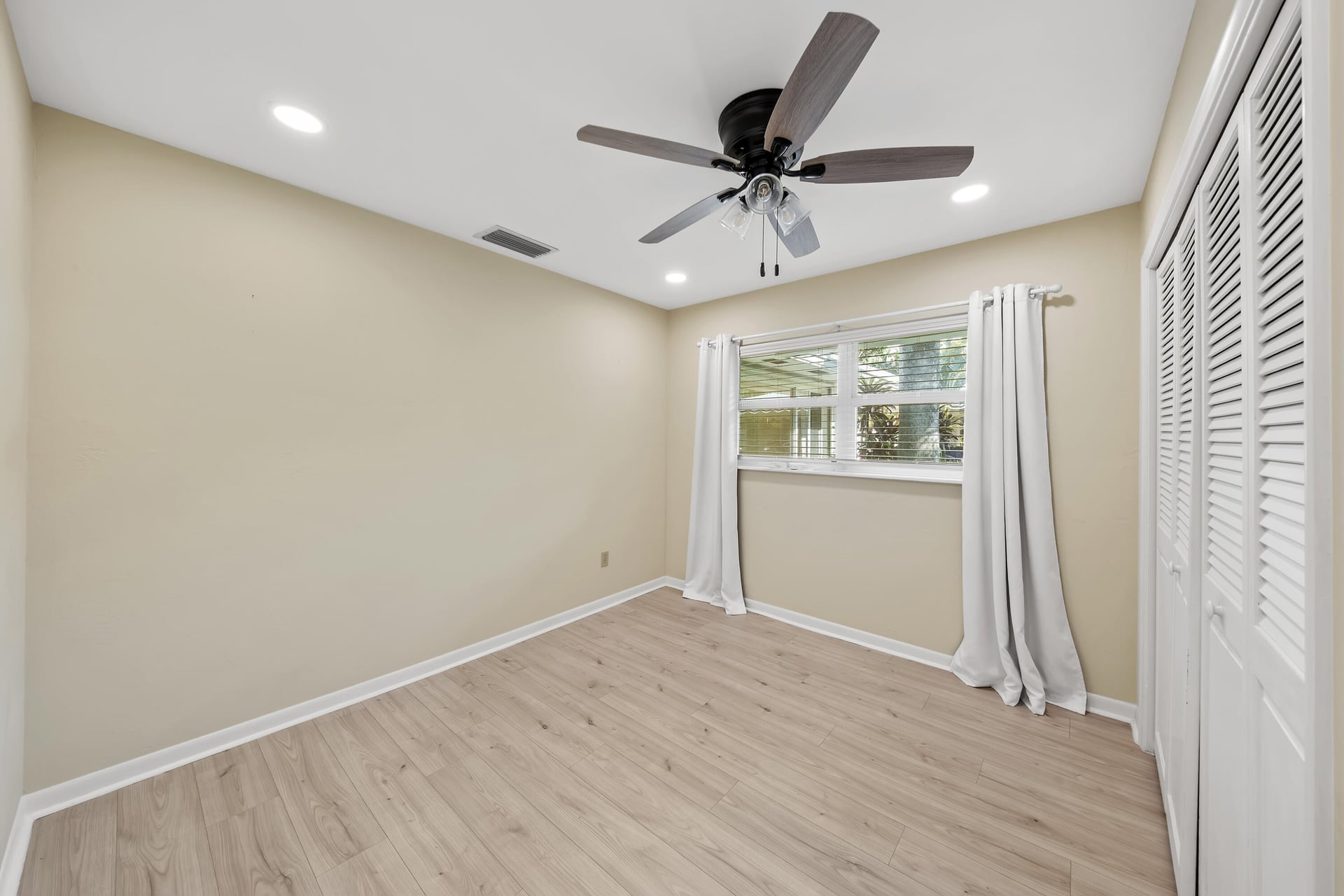 SoSo West Palm Beach Residence photo 21
