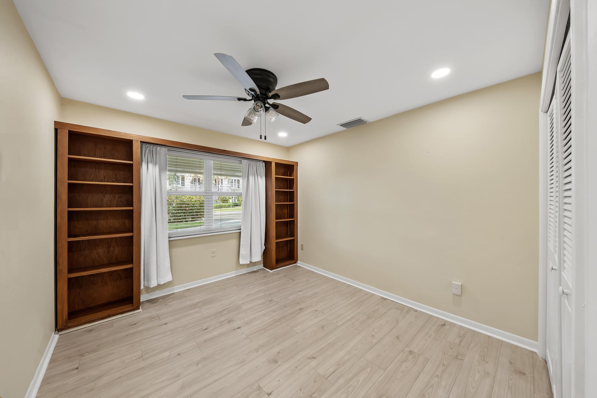 SoSo West Palm Beach Residence photo 23