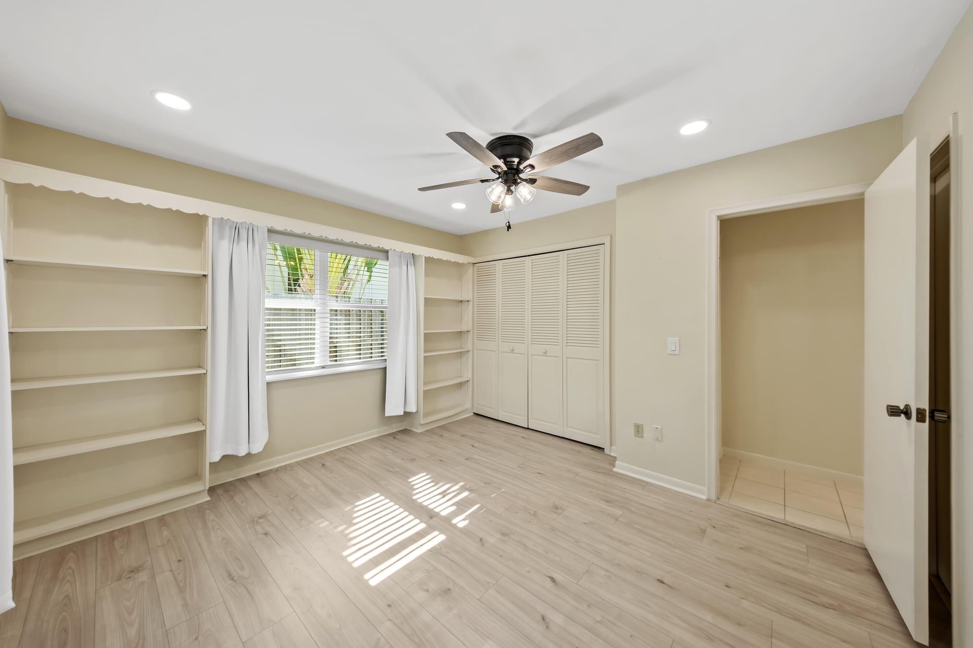 SoSo West Palm Beach Residence photo 26