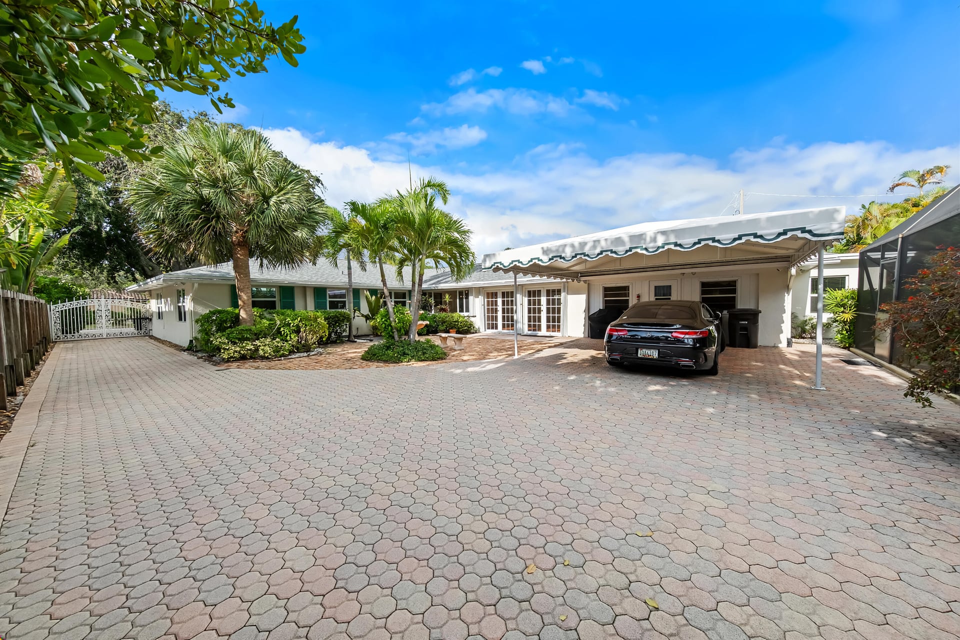 SoSo West Palm Beach Residence photo 32