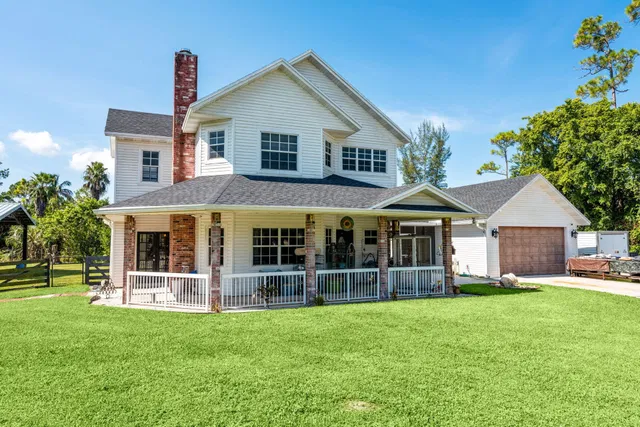 Residence photo 3