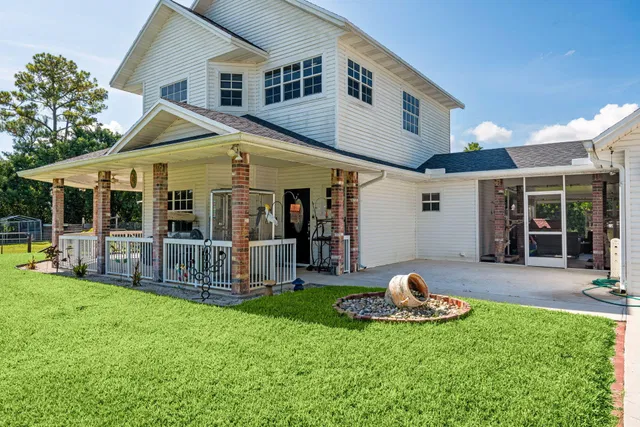 Residence photo 5