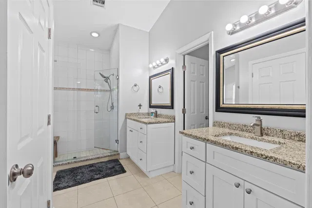Residence photo 19