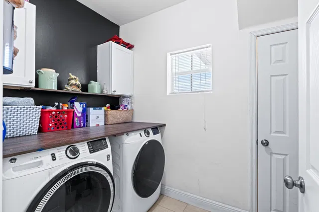 Residence photo 30