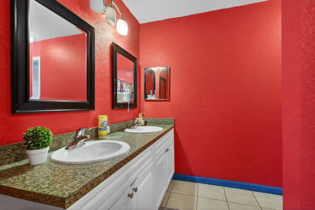 Residence photo 10