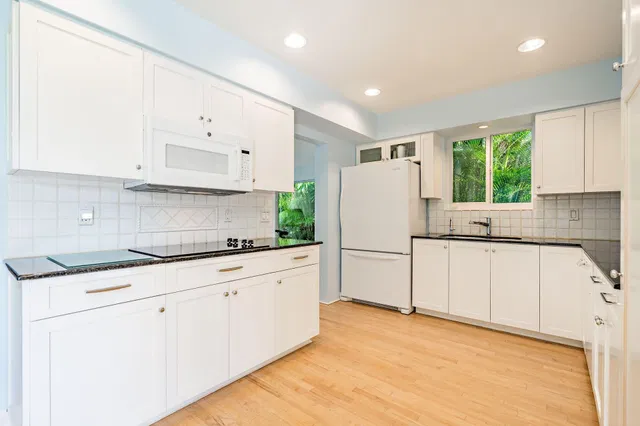 SoSo West Palm Beach Residence photo 15