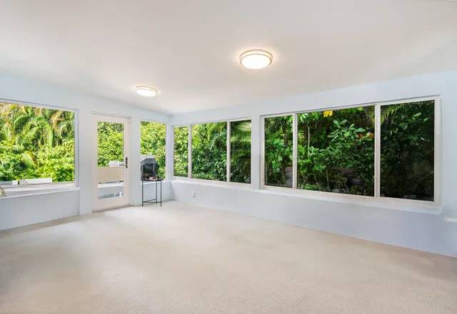 SoSo West Palm Beach Residence photo 21
