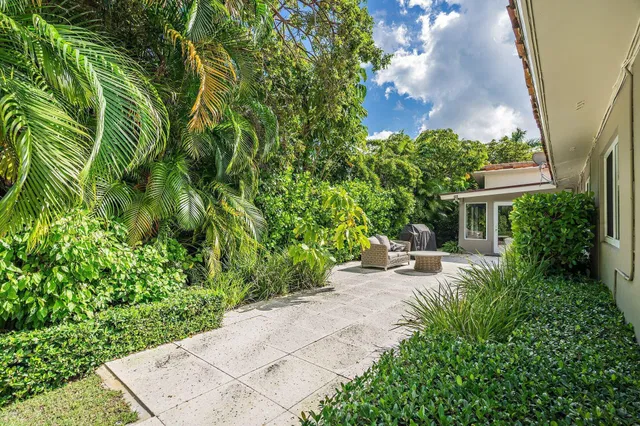 SoSo West Palm Beach Residence photo 27