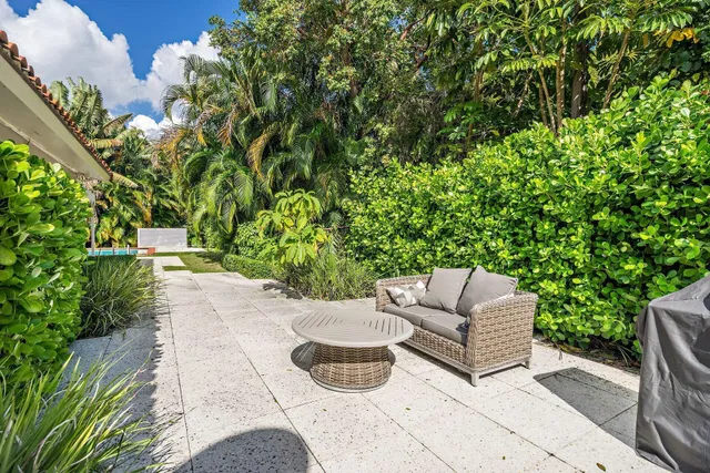 SoSo West Palm Beach Residence photo 28