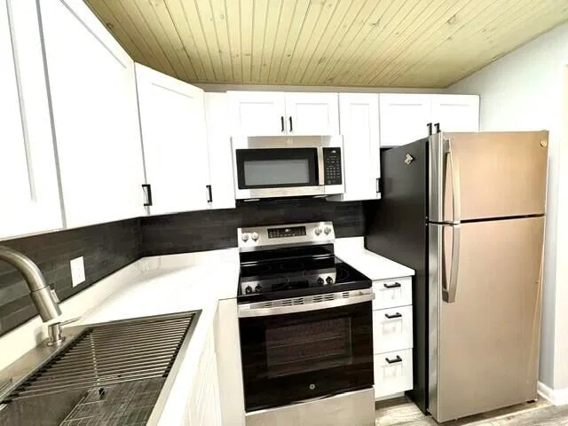 Unit 226 photo 2