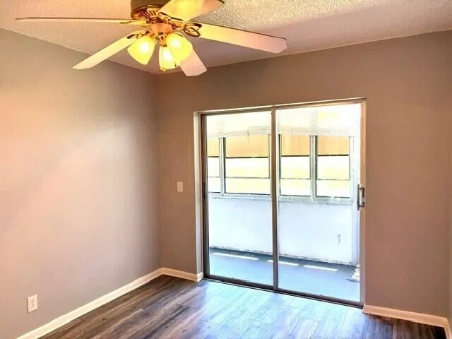 Unit 226 photo 14