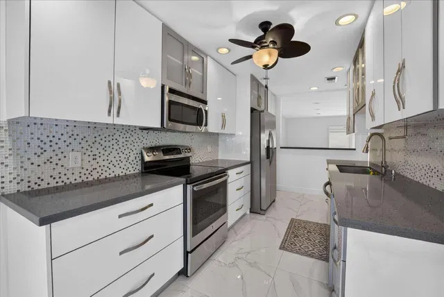 Boca Lago Country Club Homes Unit 11d photo 11