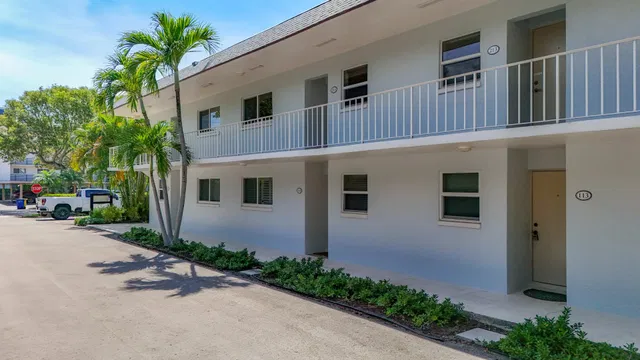 Unit 1130 photo 47