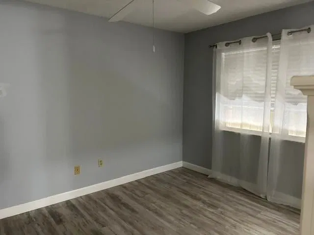 Unit F photo 20