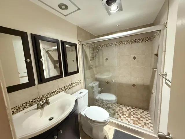 Unit 5 photo 8