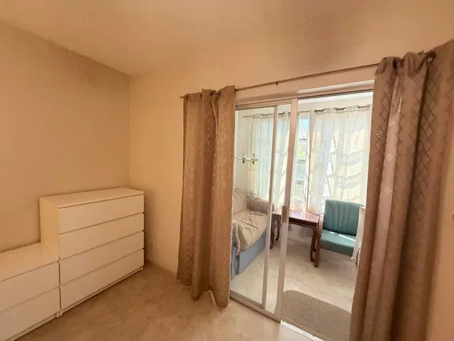 Unit 5 photo 9