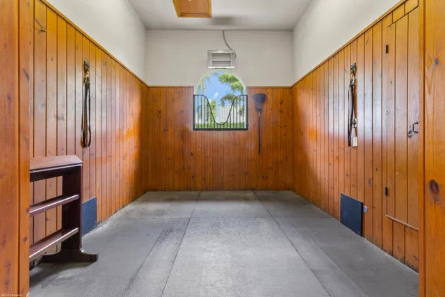 Residence photo 16