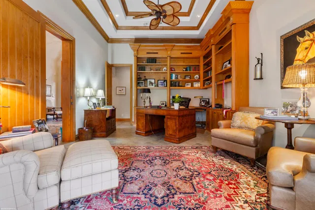 Residence photo 36