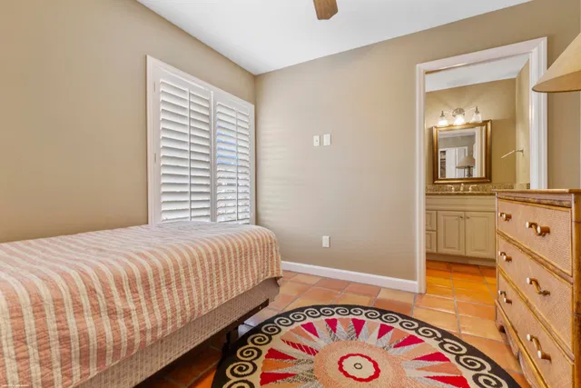 Residence photo 52