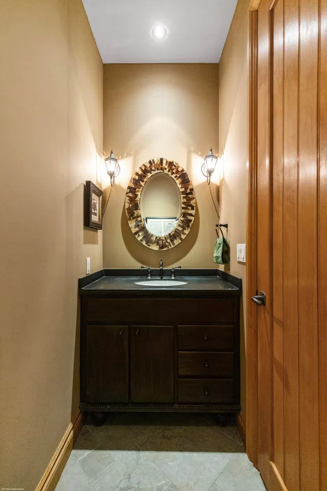 Residence photo 54