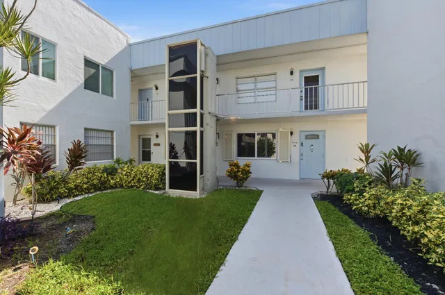 Residence photo 6