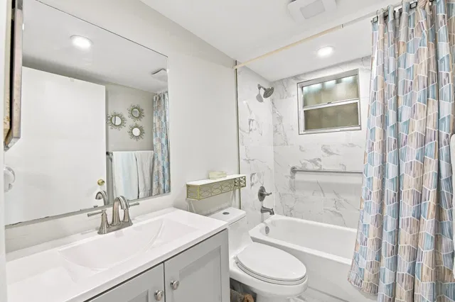Residence photo 24
