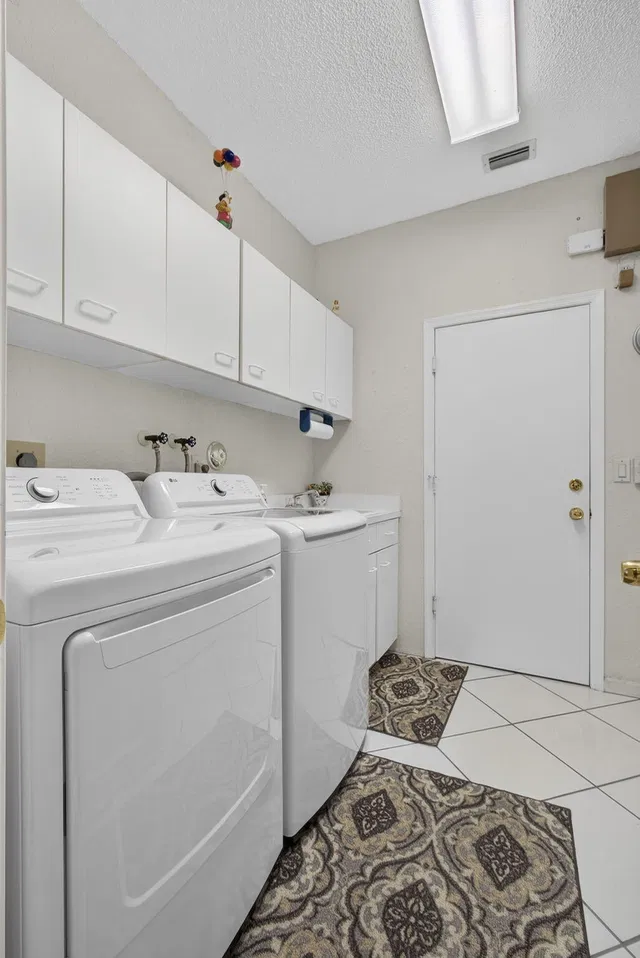  Residence photo 46