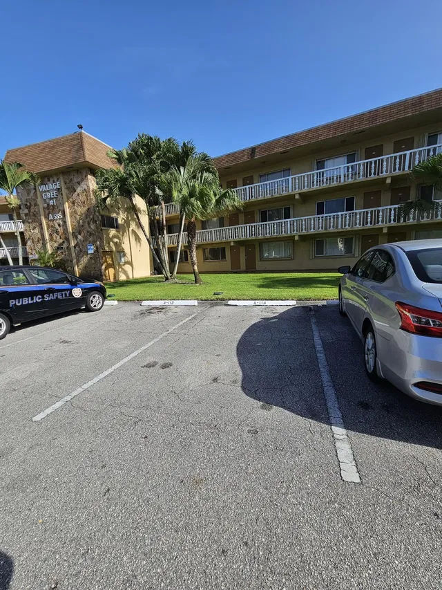  Unit 114 photo 12