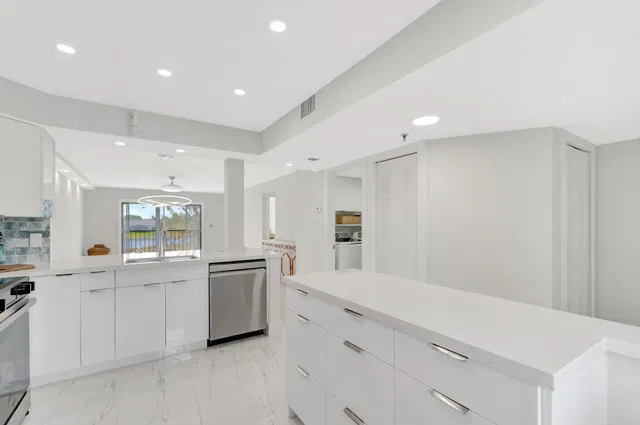  Unit 202 photo 5