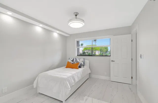 Unit 202 photo 26