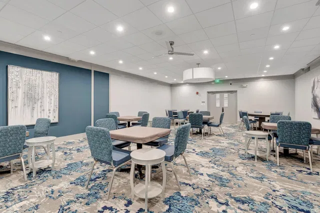 Unit 202 photo 52