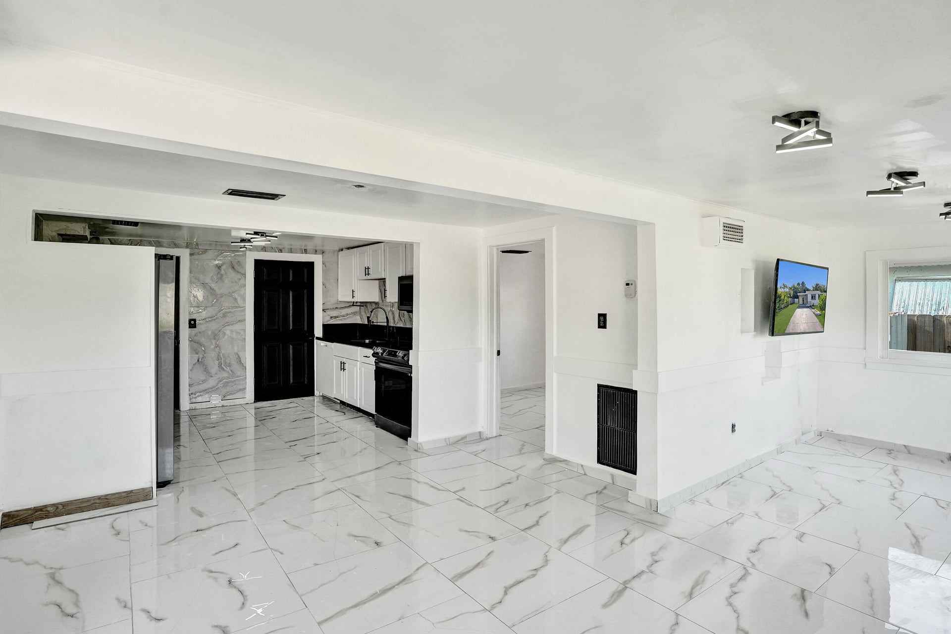 Residence photo 3