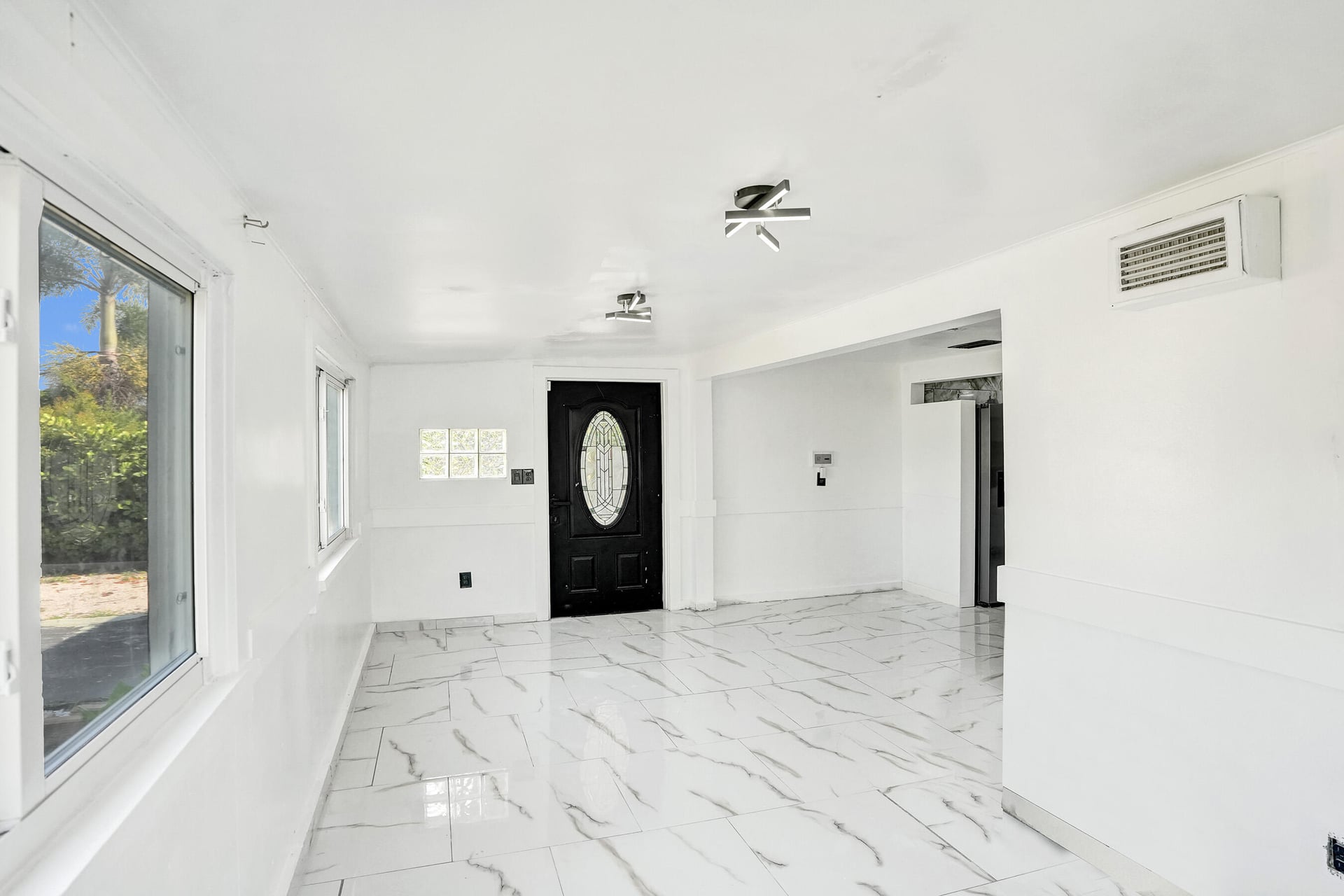 Residence photo 5