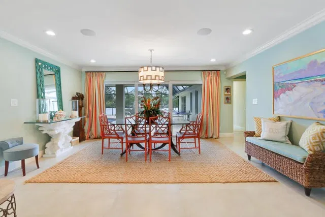 Residence photo 3