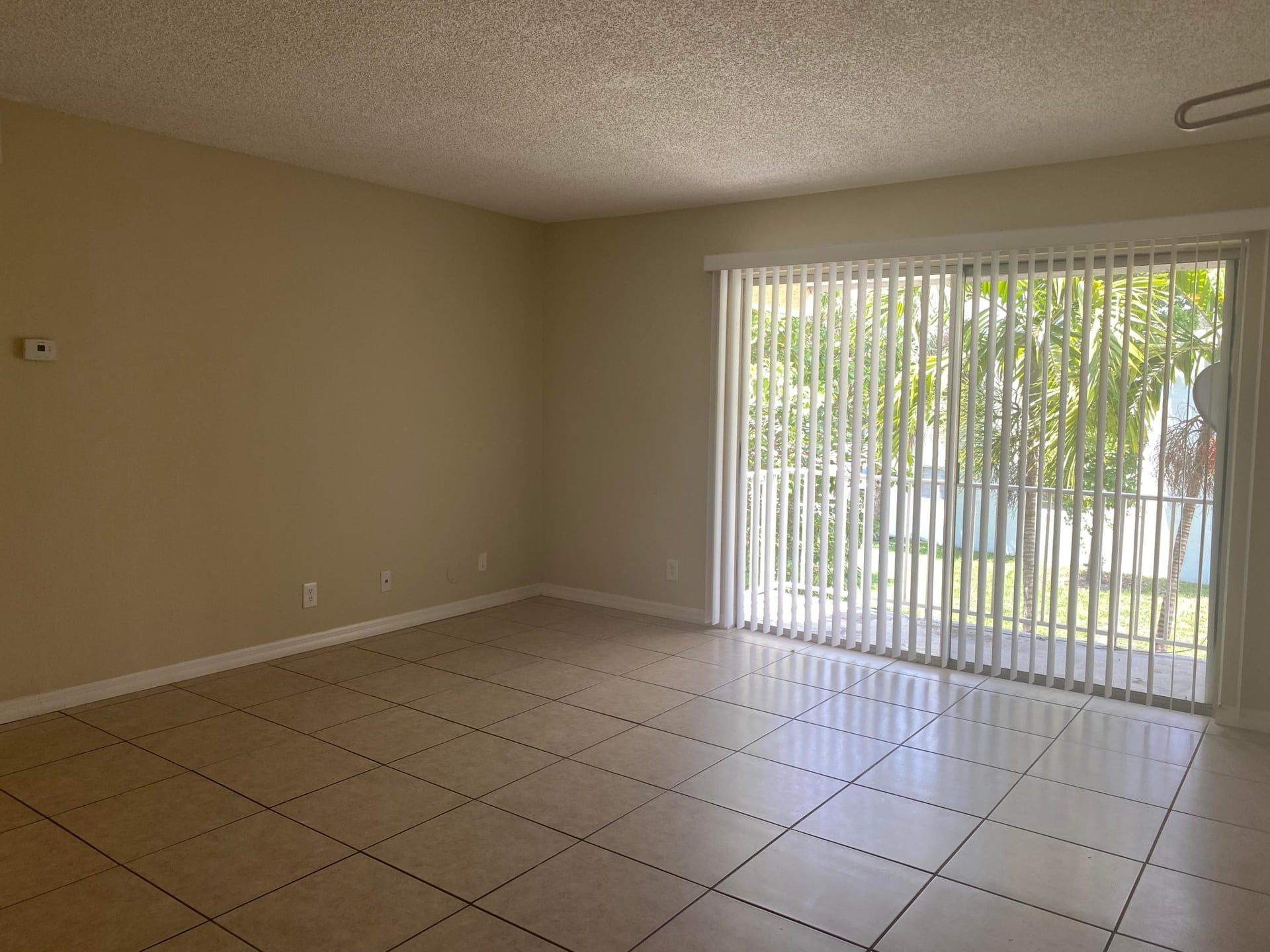 Unit 211 photo 5