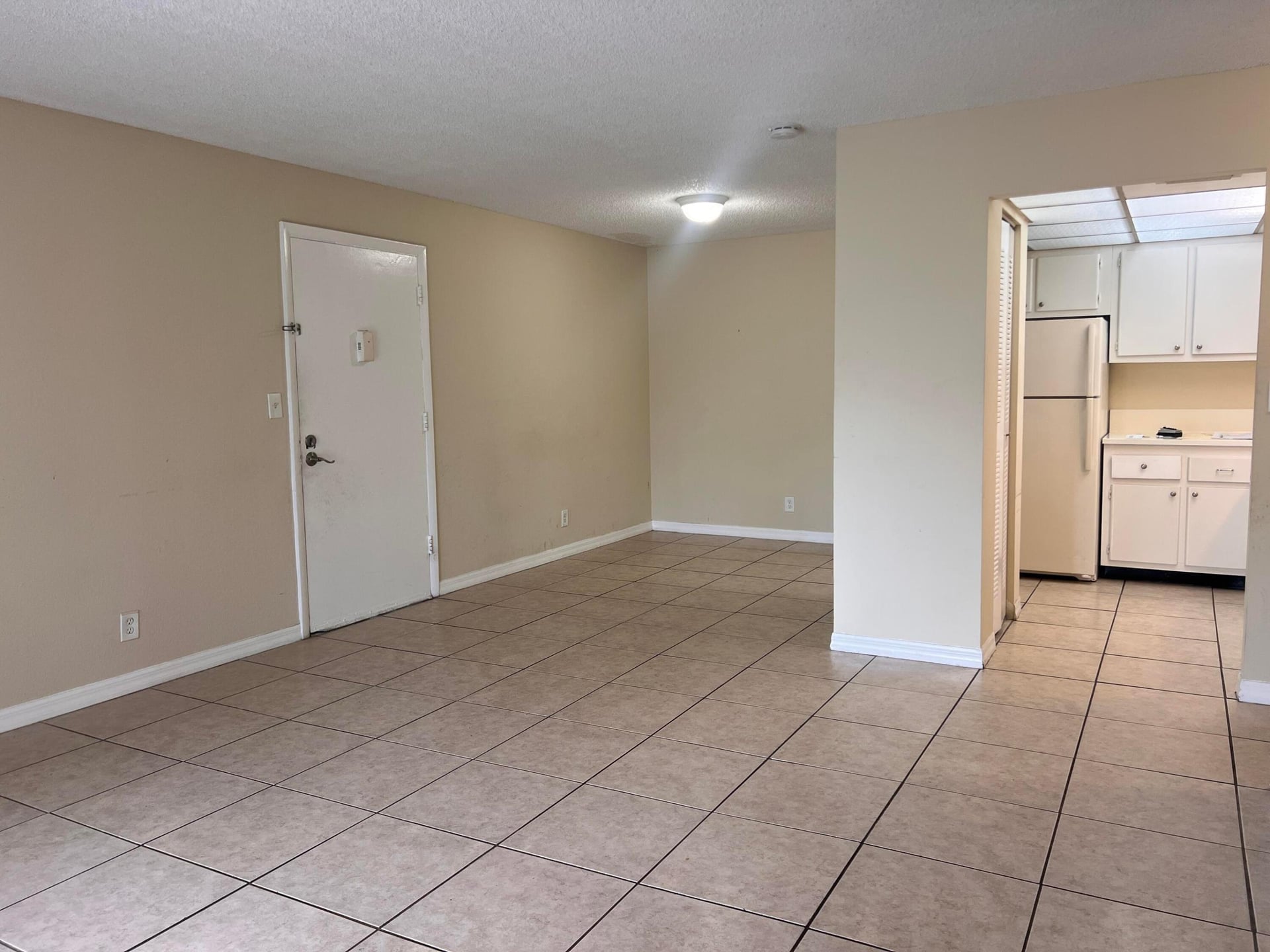 Unit 211 photo 6