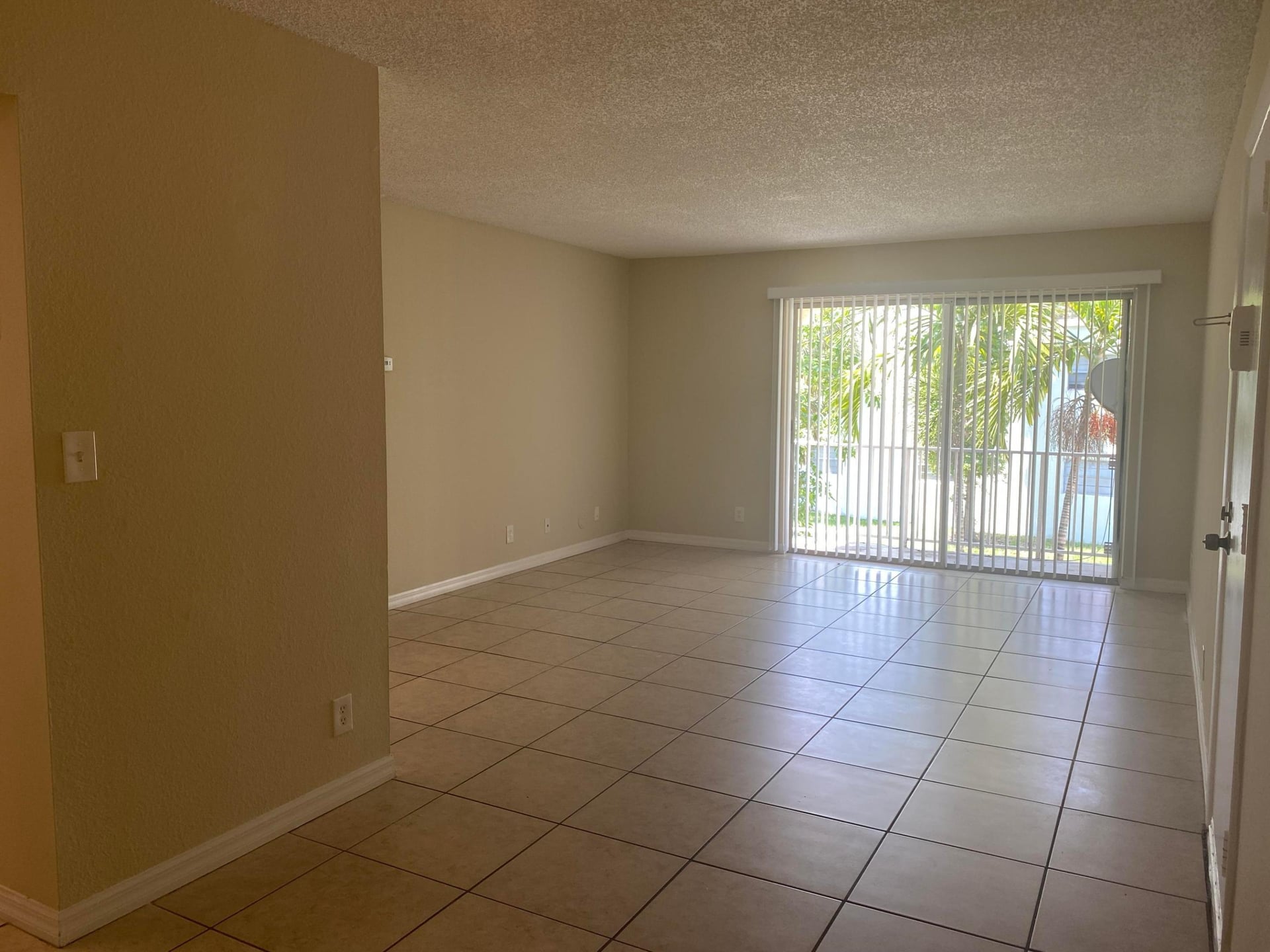 Unit 211 photo 10