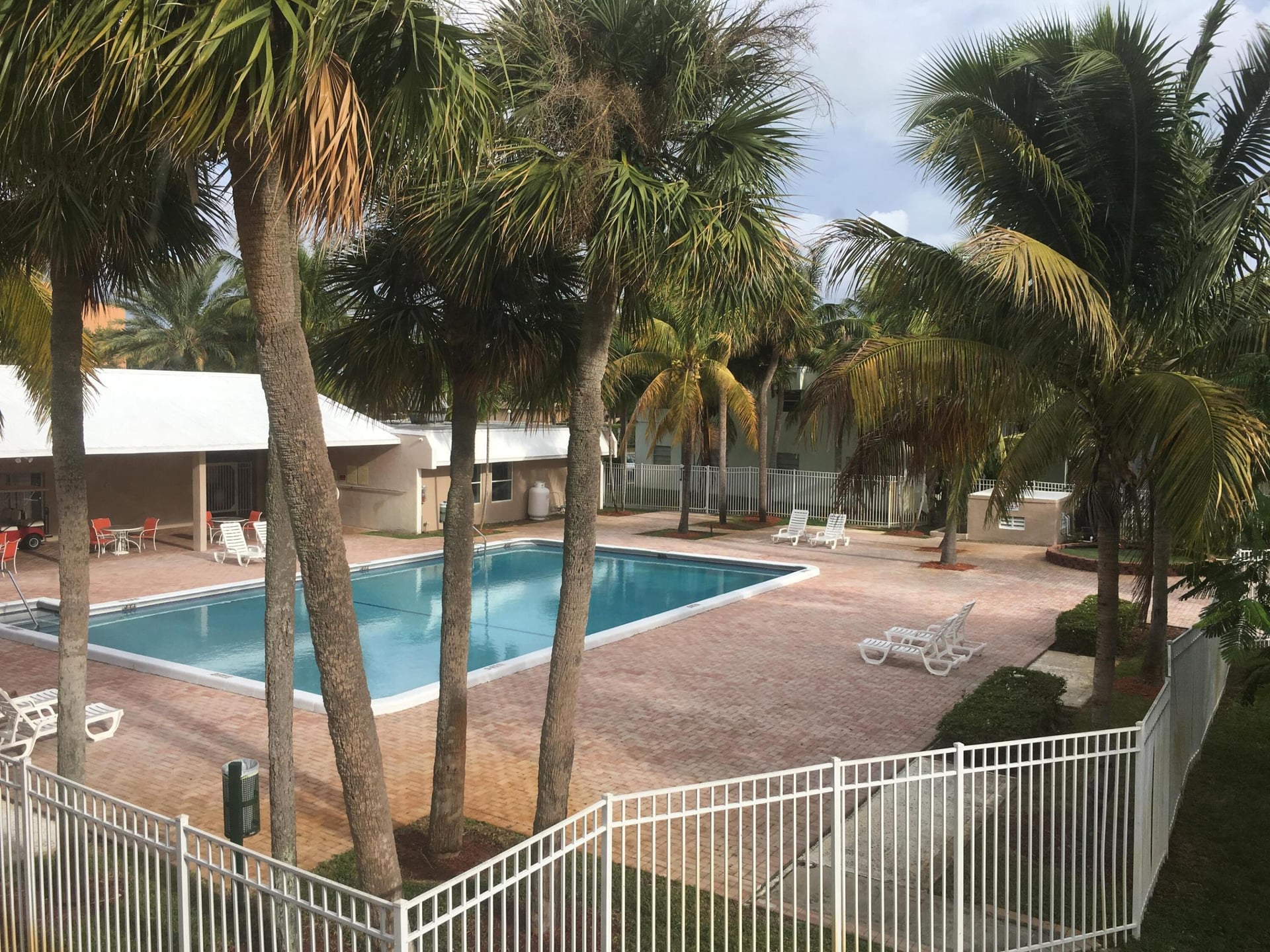 Unit 211 photo 44