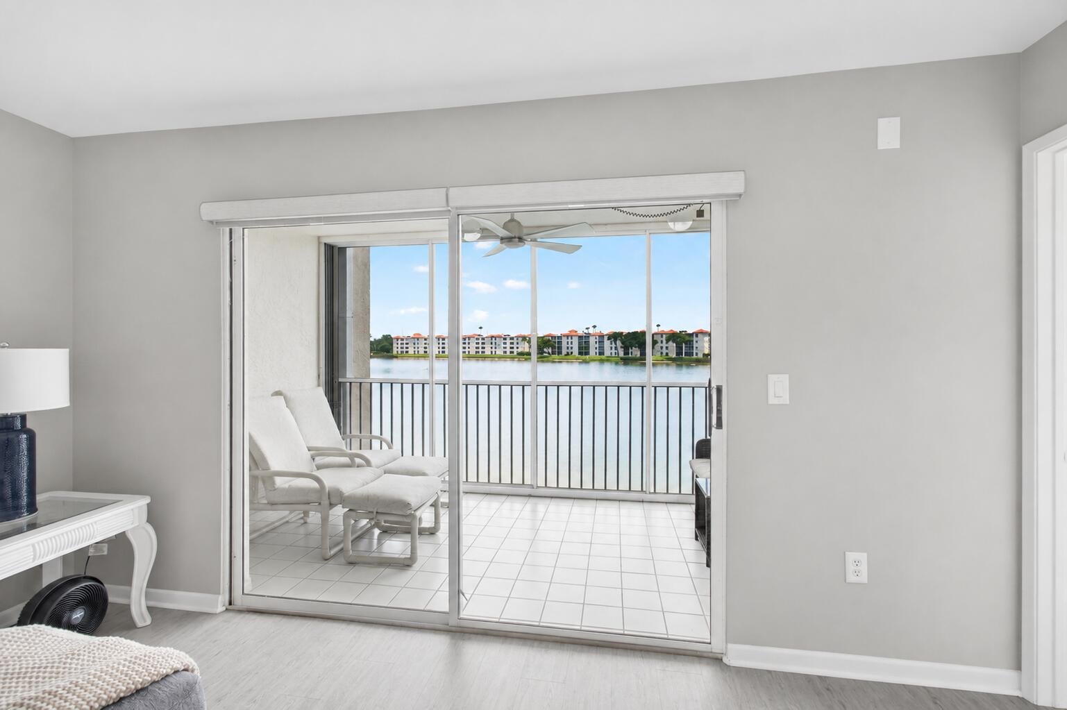 Unit 210 photo 20