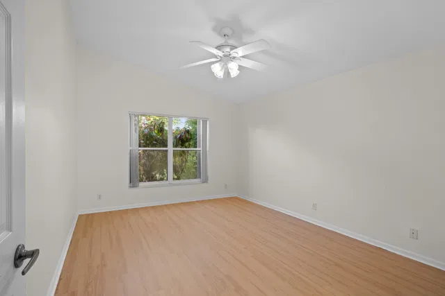 Residence photo 18