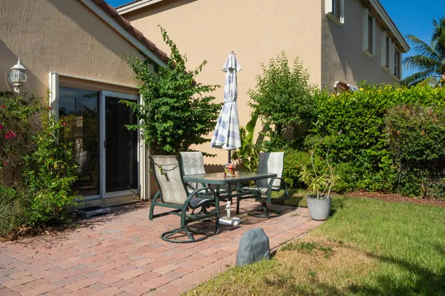 Residence photo 31