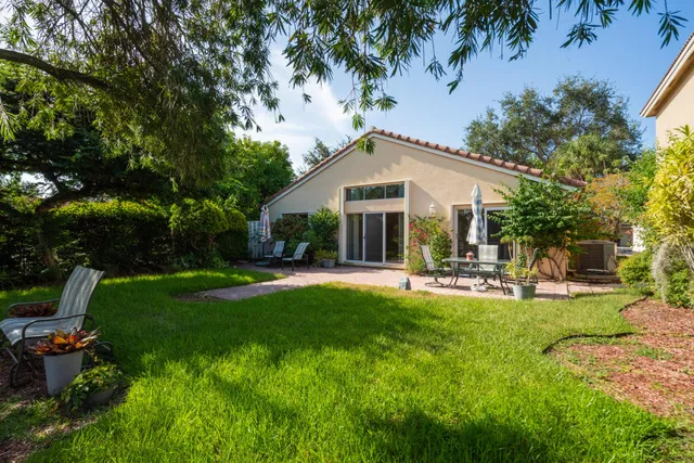 Residence photo 32