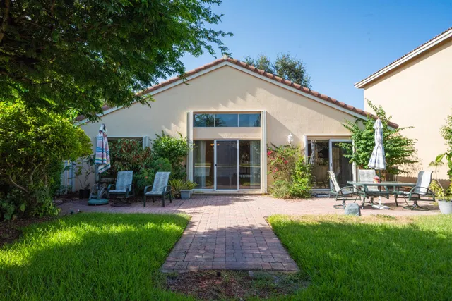 Residence photo 33